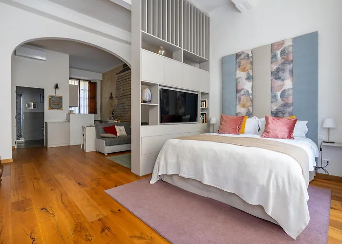 The Tornabuoni Palace By San Collection Floransa