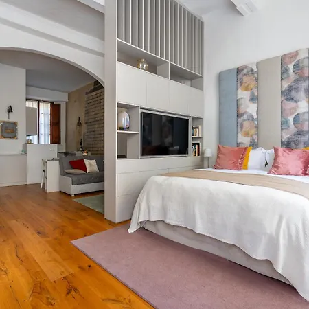 The Tornabuoni Palace Boutique Флоренция