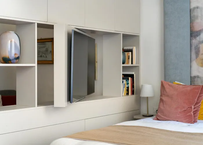 The Tornabuoni Palace By San Collection * Florence