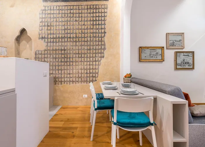Appartement The Tornabuoni Palace By San Collection Florence