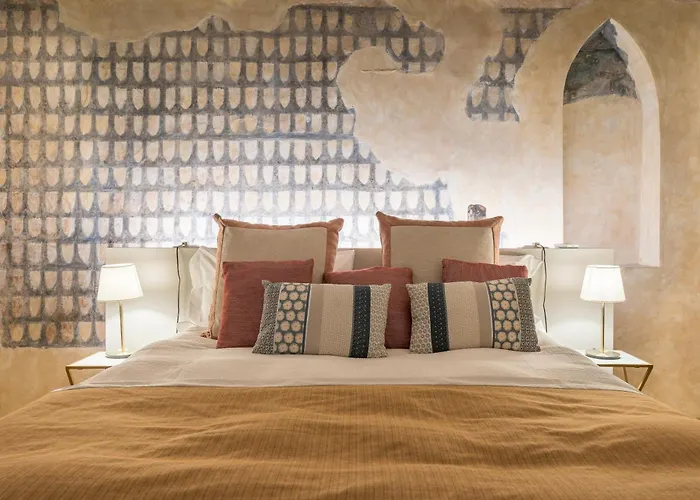 The Tornabuoni Palace By San Collection *