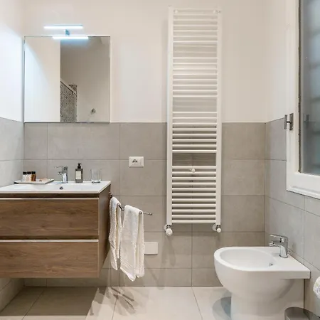 The Tornabuoni Palace Boutique * Florenz