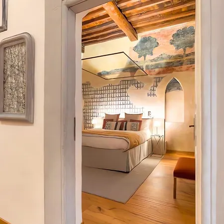 The Tornabuoni Palace Boutique Apartment Florenz